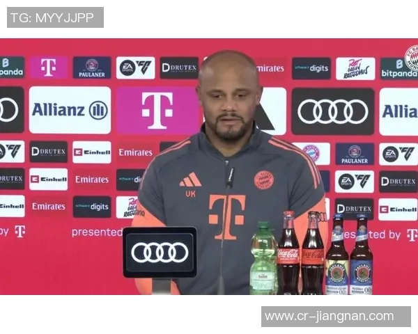 孔帕尼谈乌尔比希向传奇门将学习明日再讨论磁卡离队事宜 孔帕尼谈乌尔比希向传奇门将学习明日再讨论磁卡离队事宜