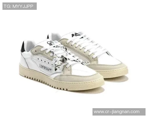 布克新款鞋履Book2SunsSpiridon复古风潮重现90年代经典设计