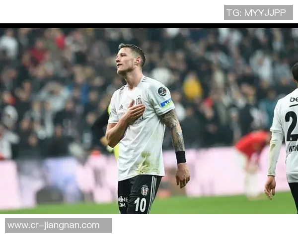 韦霍斯特因身体不适退出荷兰国家队训练营将接受进一步检查 韦霍斯特因身体不适退出荷兰国家队训练营将接受进一步检查